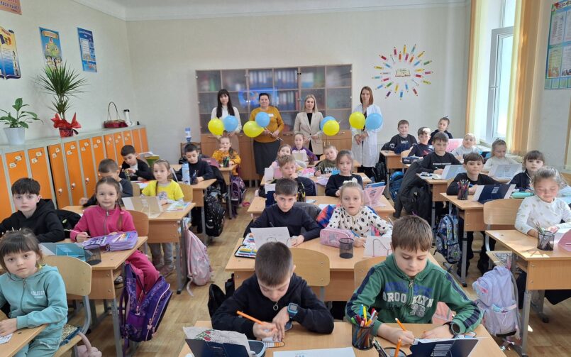 Zilei Mondiale a Sindromului Down marcată de echipa Centrului Intervenție Timpurie LĂSTĂREL Criuleni alături de elevi ai Școlii Primare din Criuleni